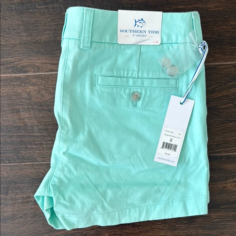 Southern Tide Women’s Shorts Size 8, 3” inseam - Picture 2 of 3